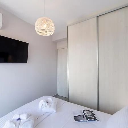 Apartamento Etheras Nikiana